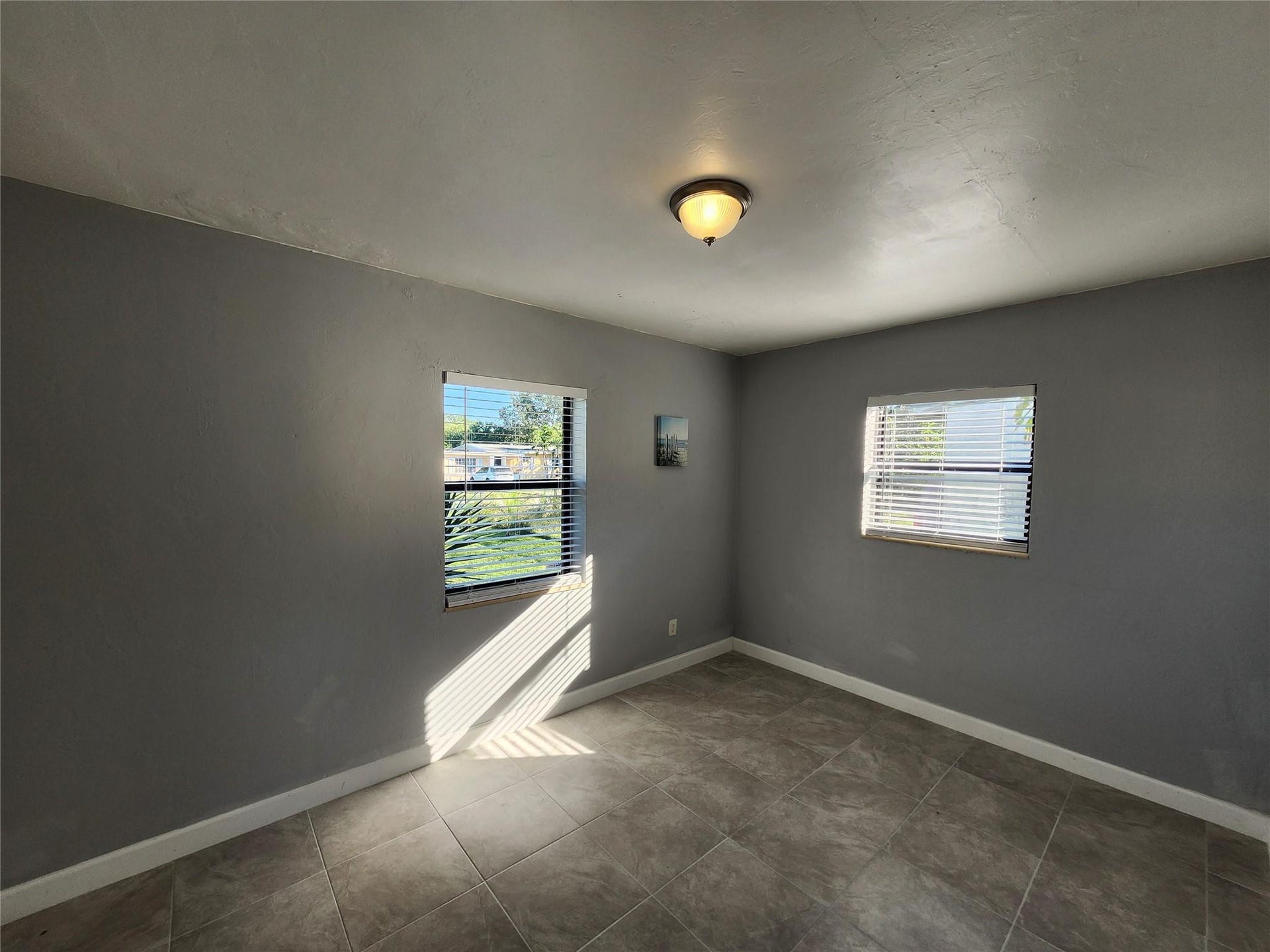 942 NW 12th Street, Fort Lauderdale, FL 33311 Photo 12
