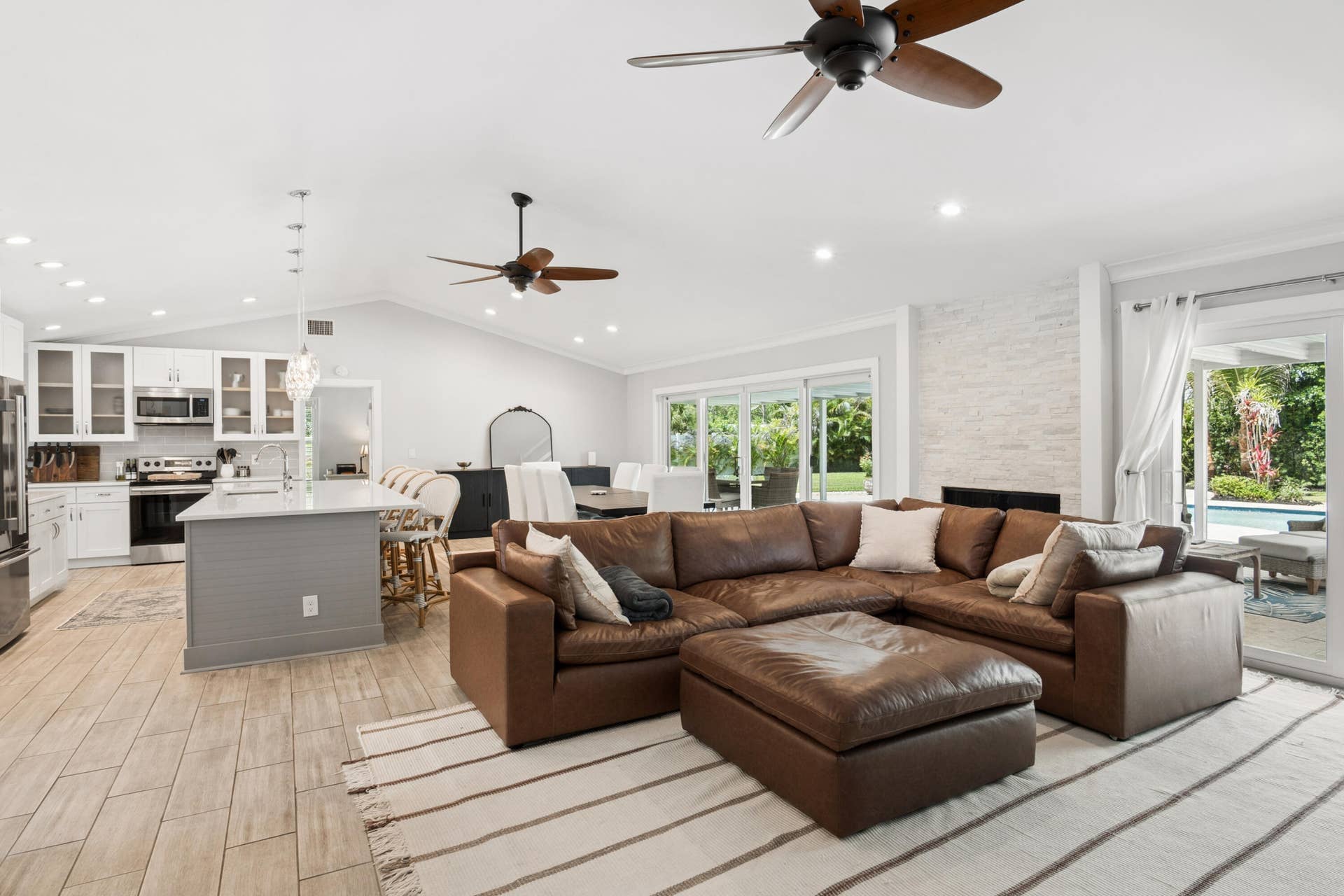 Family room/kitchen