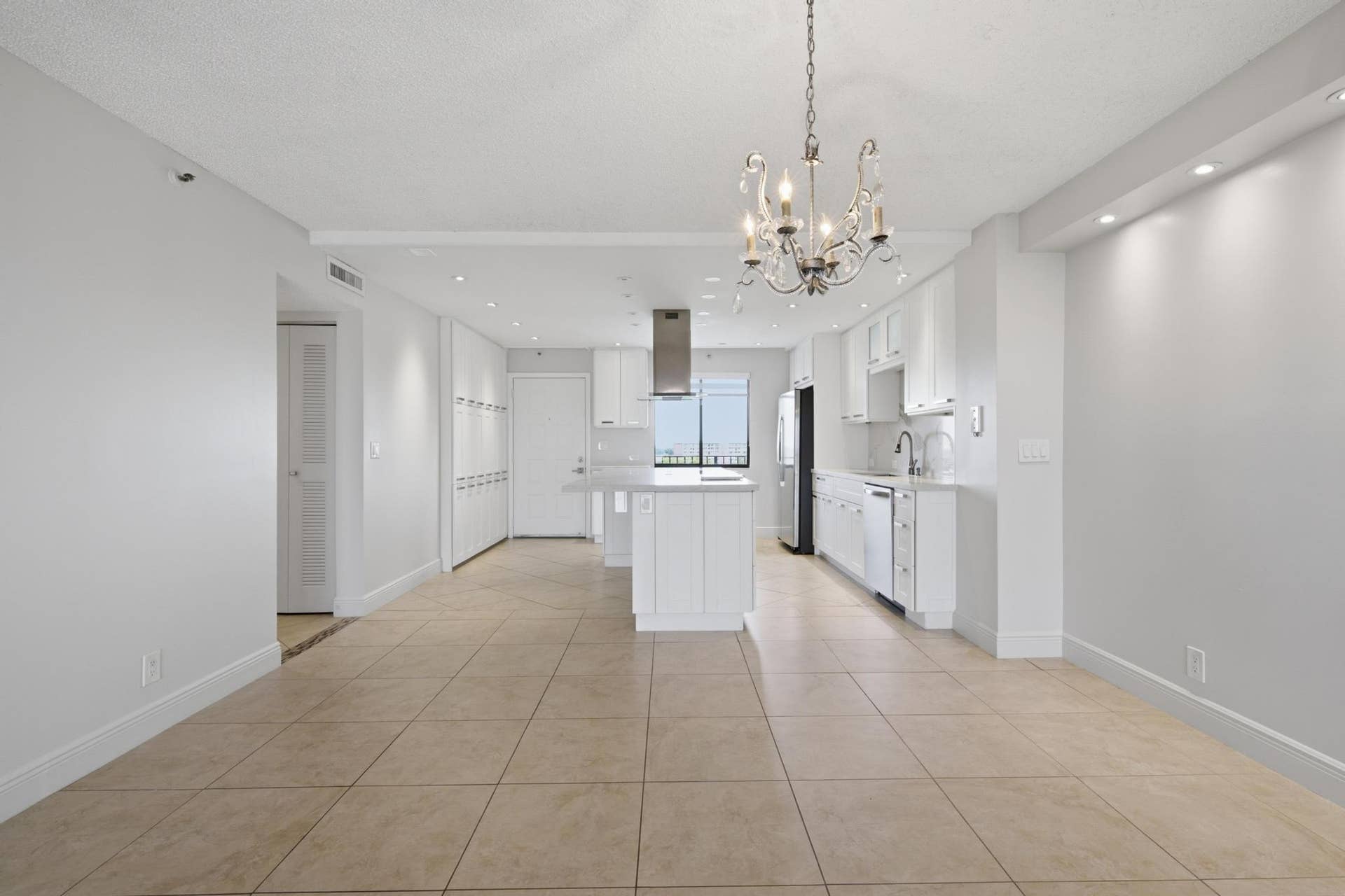 2215 Cypress Island Drive, #906, Pompano Beach, FL 33069 DSC09072