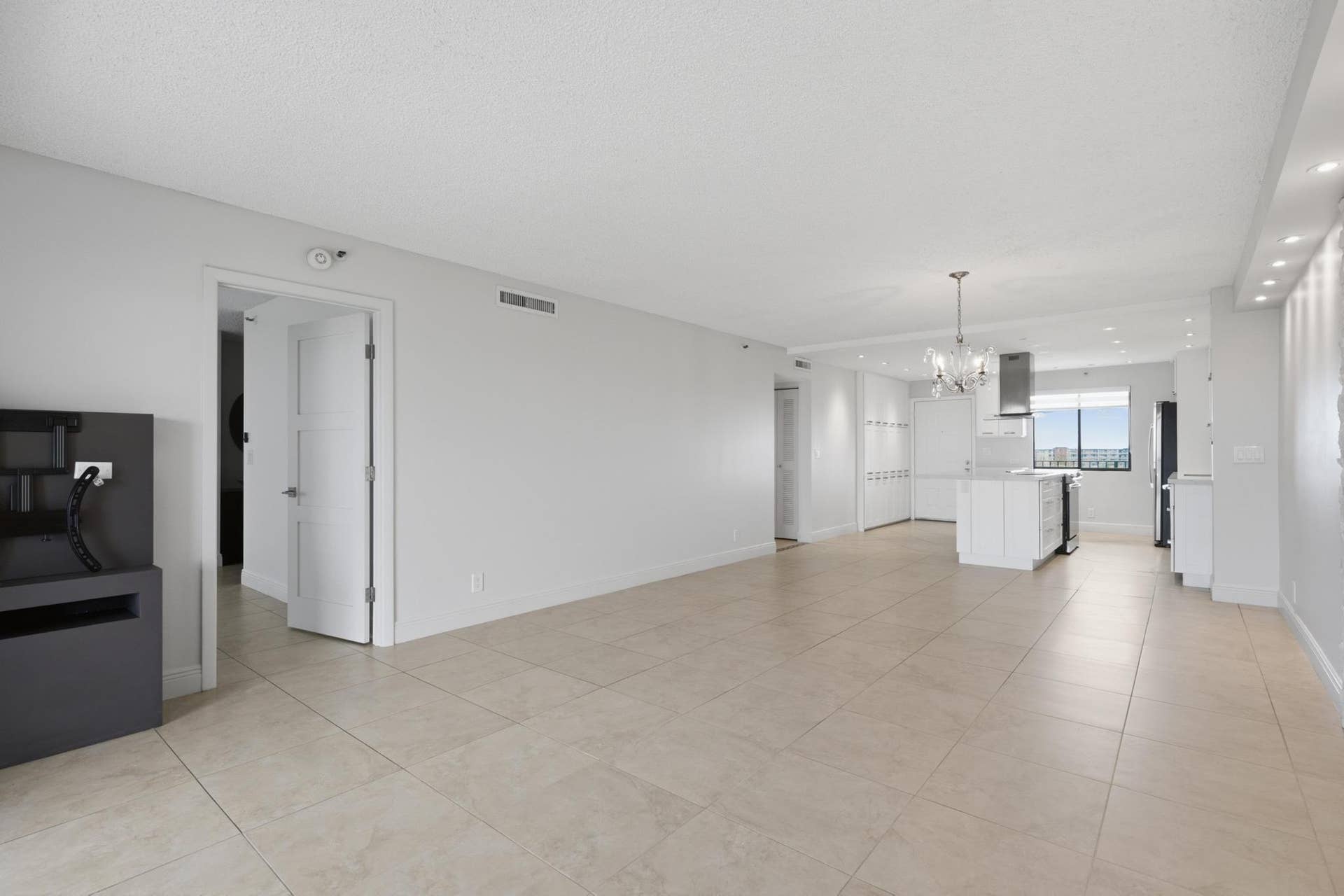 2215 Cypress Island Drive, #906, Pompano Beach, FL 33069 DSC09069