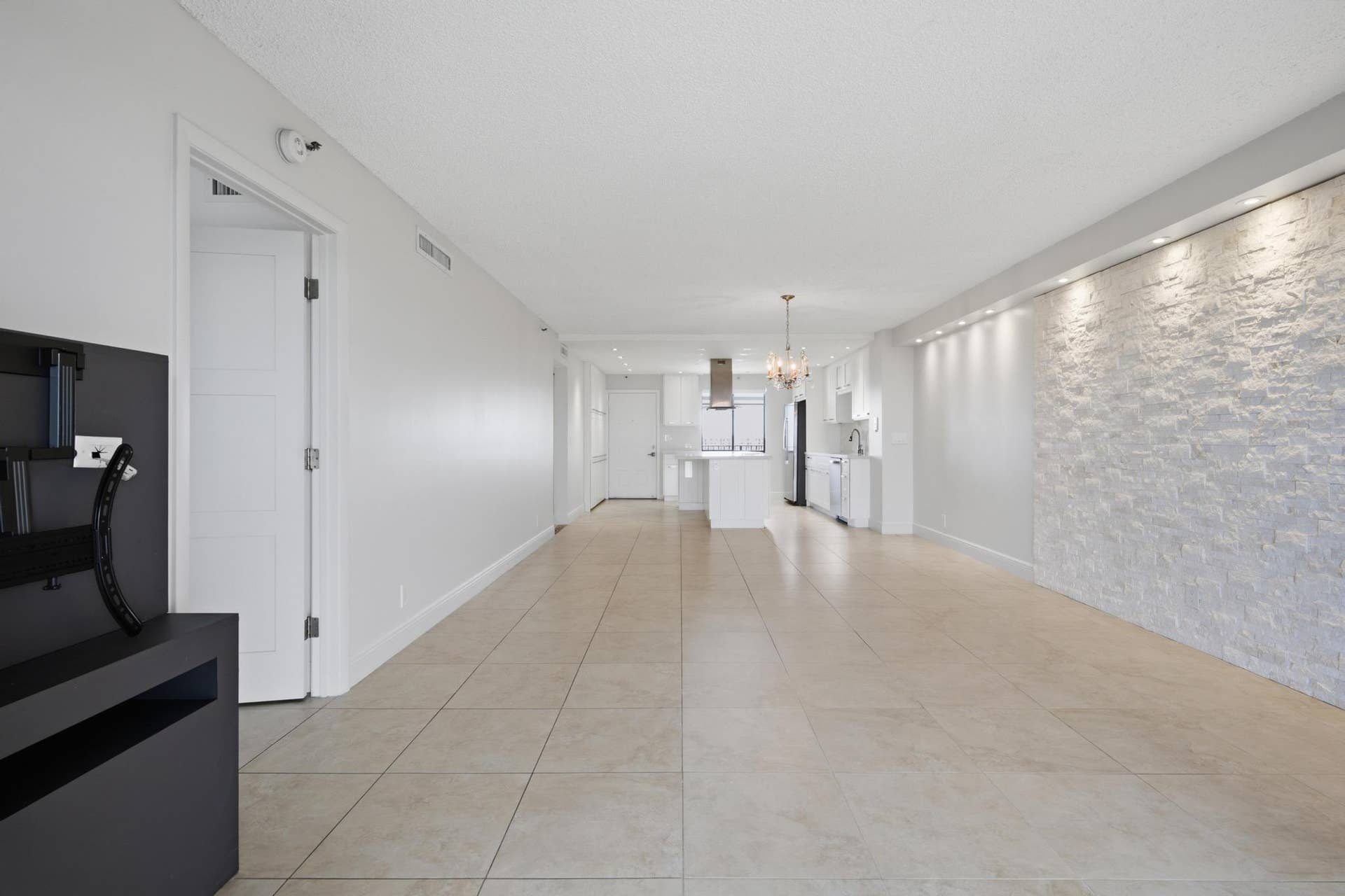 2215 Cypress Island Drive, #906, Pompano Beach, FL 33069 DSC09066