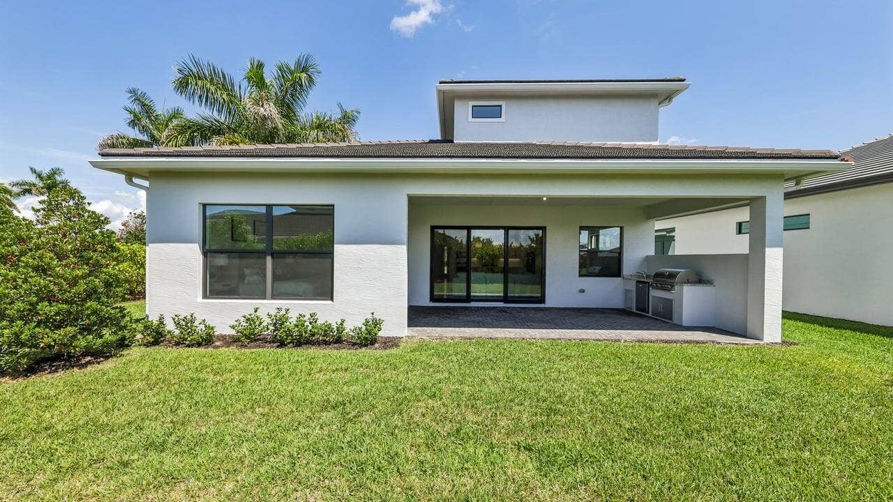 5633 Saint Armands Way, Westlake, FL 33470 Rear Exterior