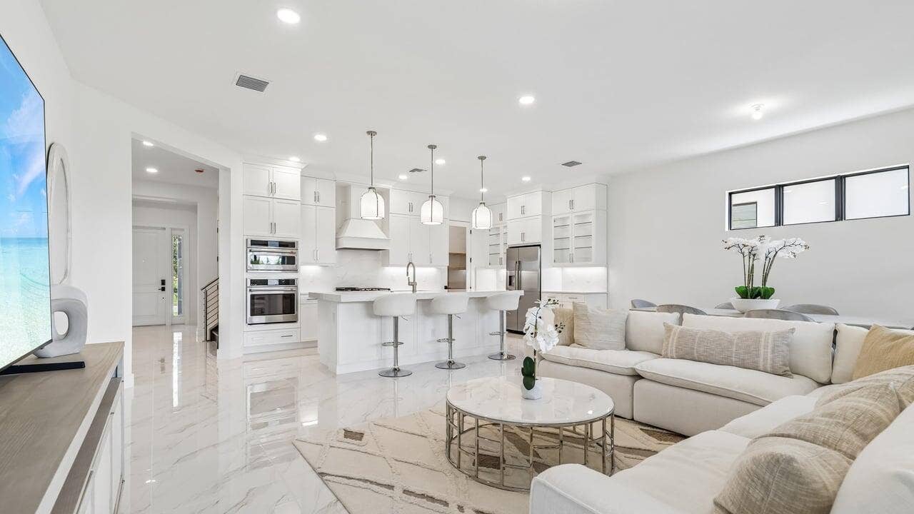 5633 Saint Armands Way, Westlake, FL 33470 Great Room