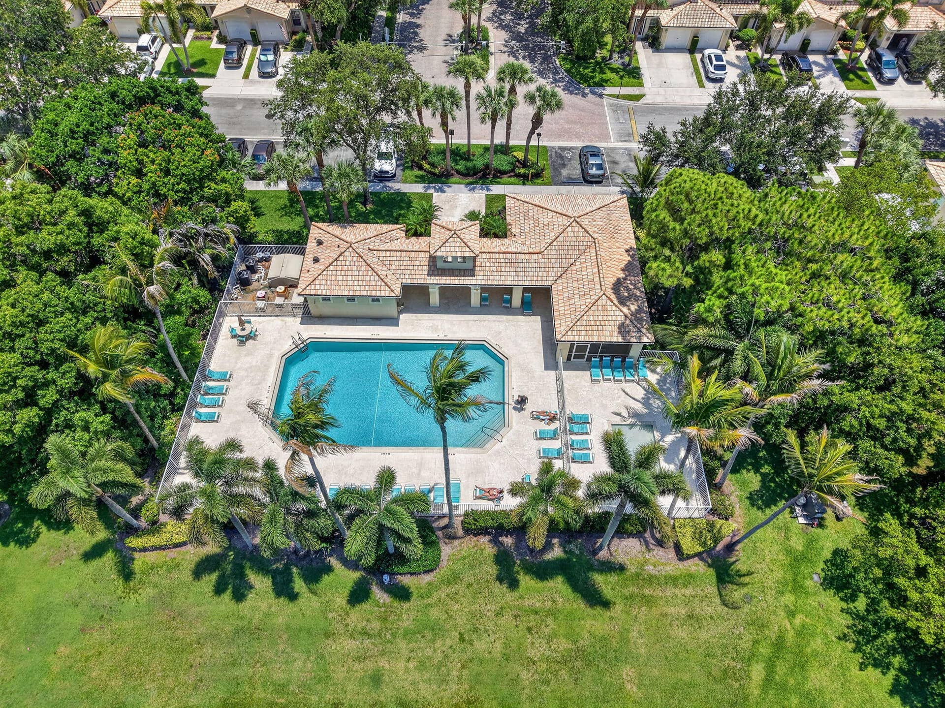 106 Fox Meadow Run, Jupiter, FL 33458 Community Pool