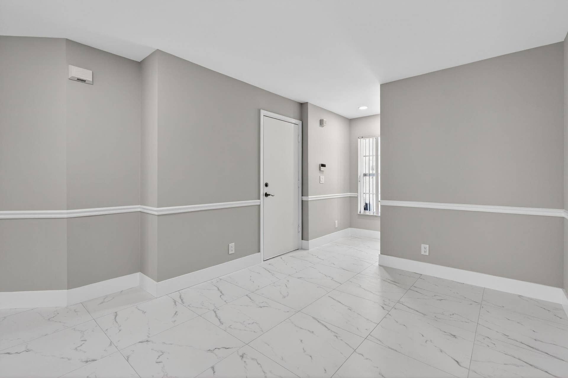 106 Fox Meadow Run, Jupiter, FL 33458 Sitting Area