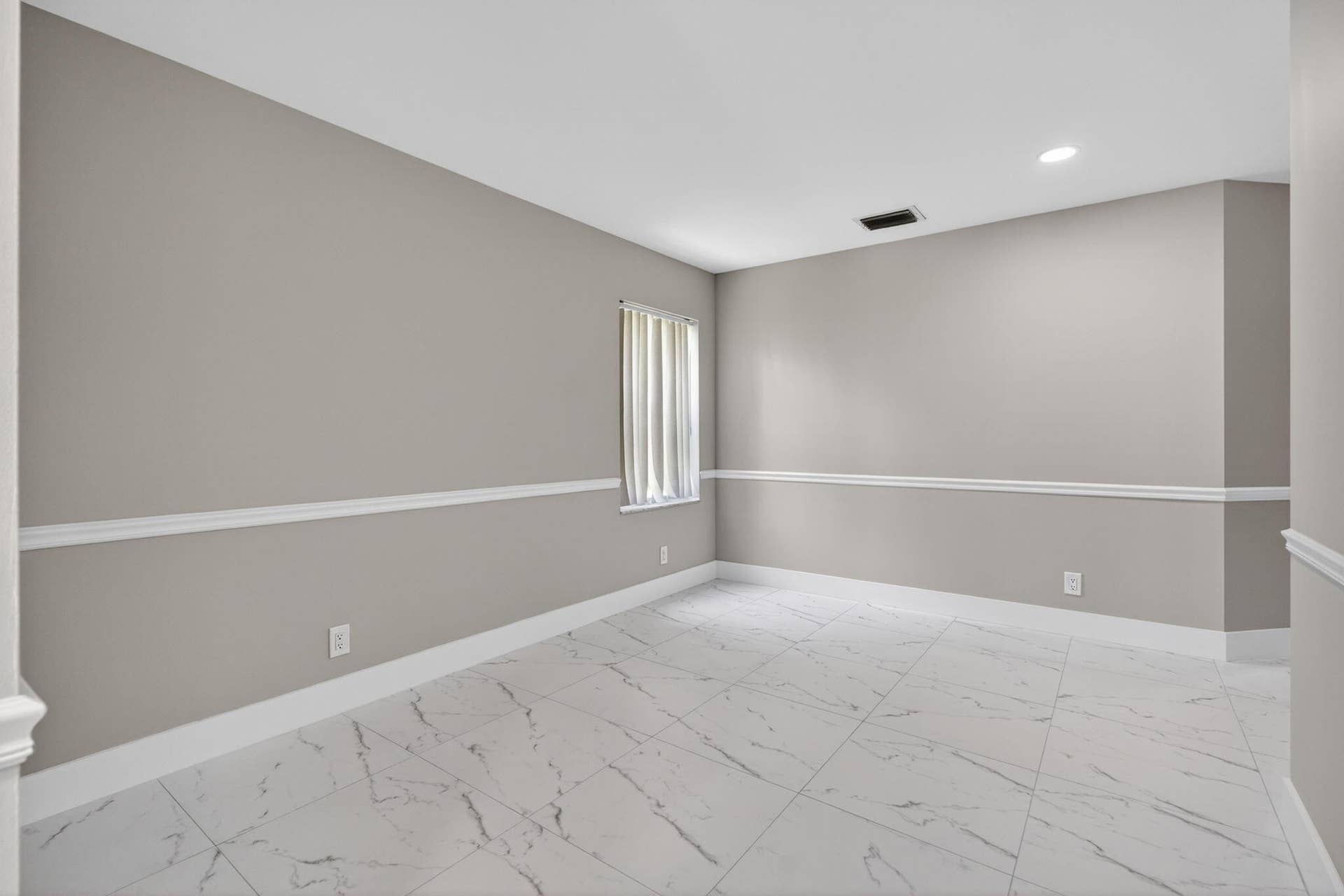 106 Fox Meadow Run, Jupiter, FL 33458 Sitting Area