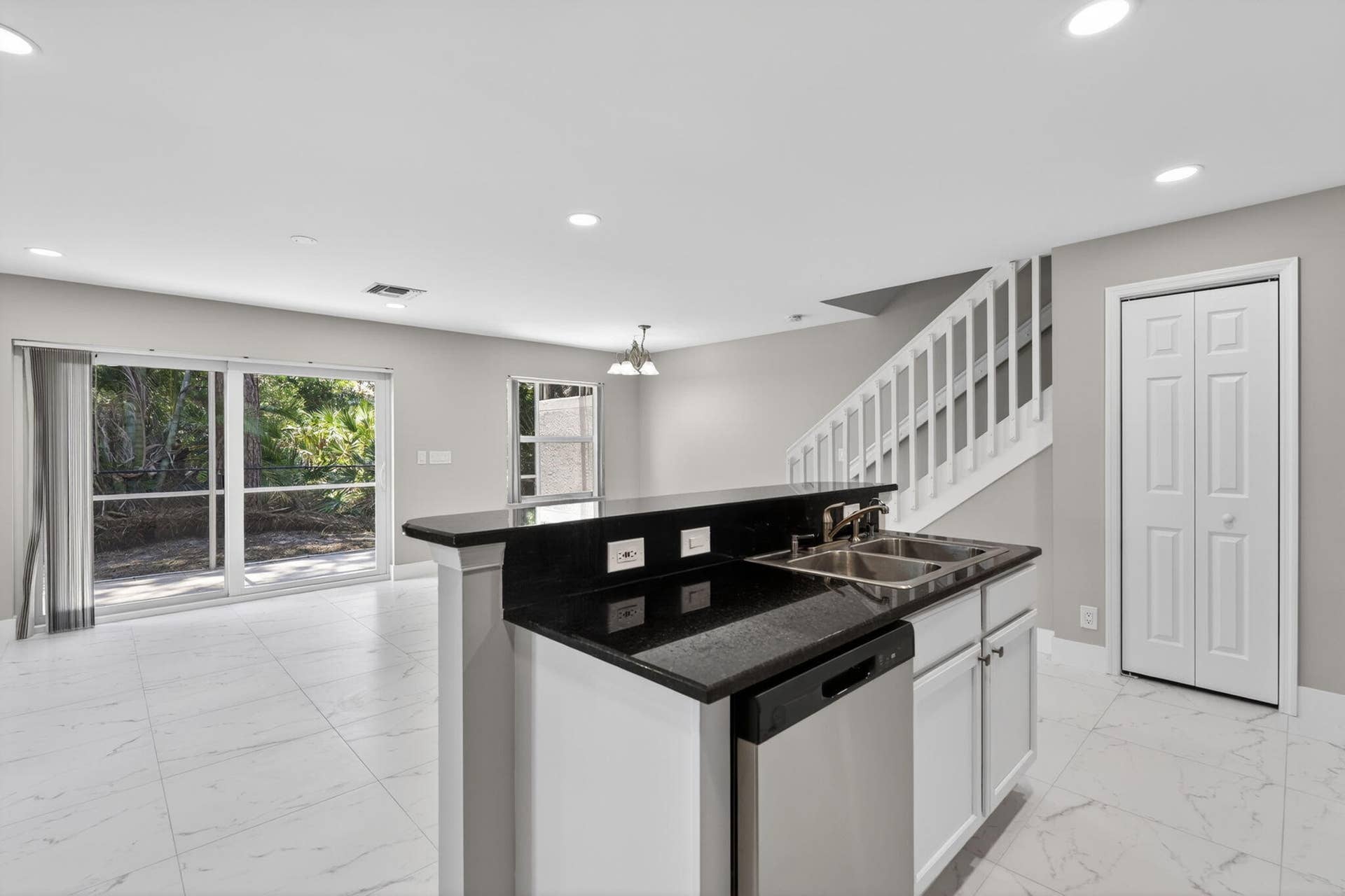 106 Fox Meadow Run, Jupiter, FL 33458 Kitchen