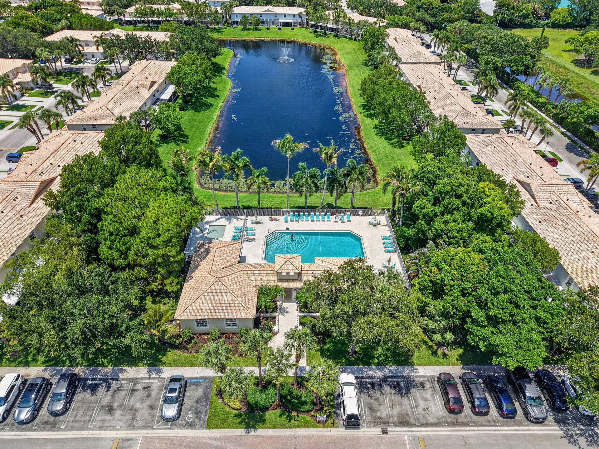 106 Fox Meadow Run, Jupiter, FL 33458 Community Pool