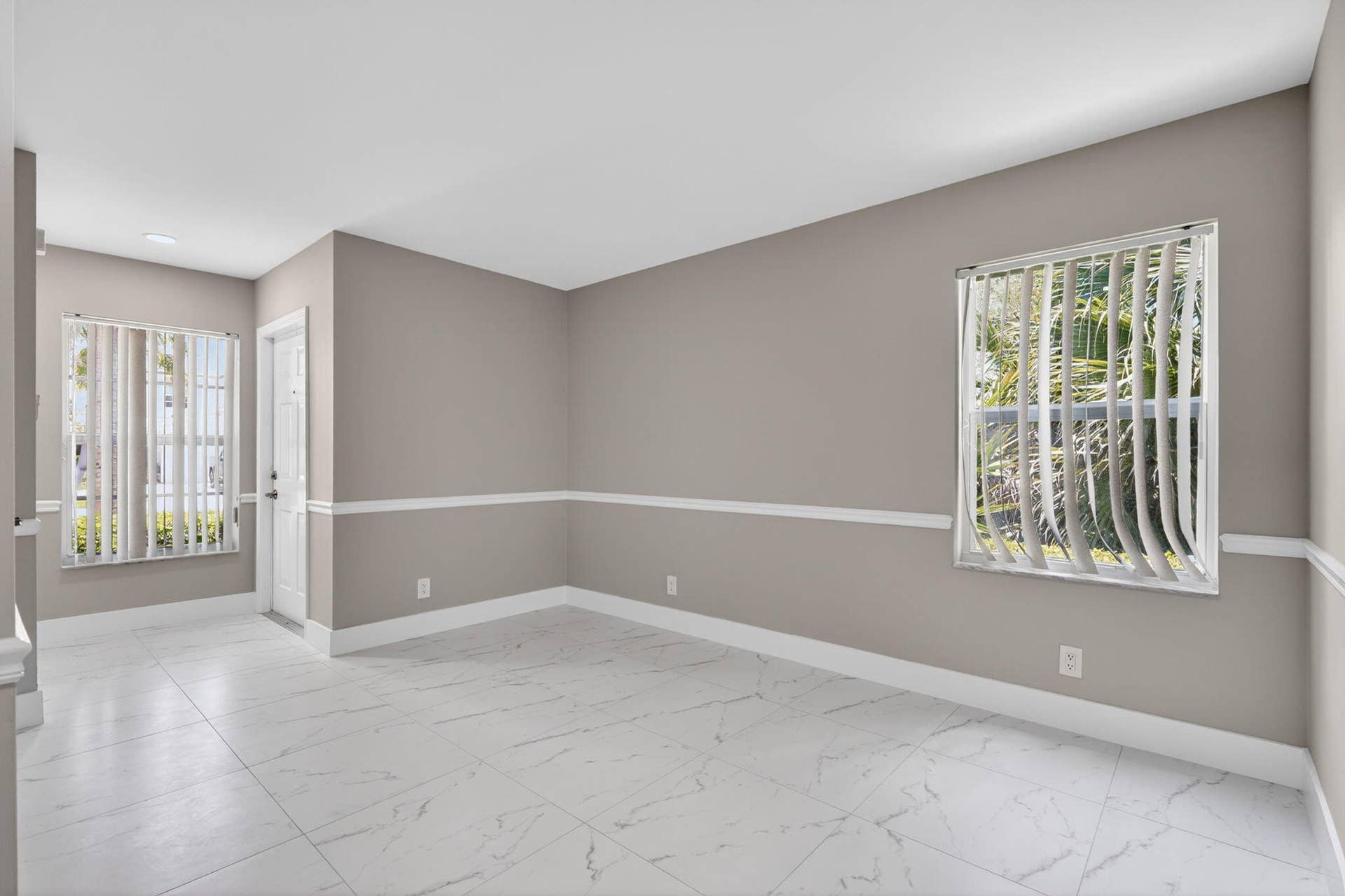 106 Fox Meadow Run, Jupiter, FL 33458 Sitting Area