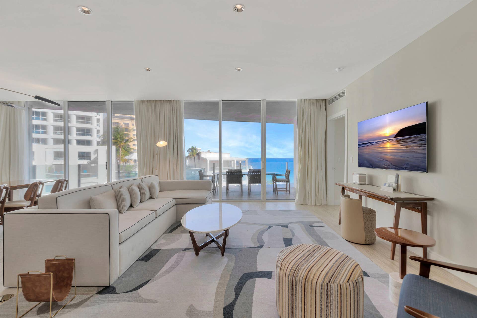 525 N Fort Lauderdale Beach Boulevard, #602, Fort Lauderdale, FL 33304 04__g6i3639