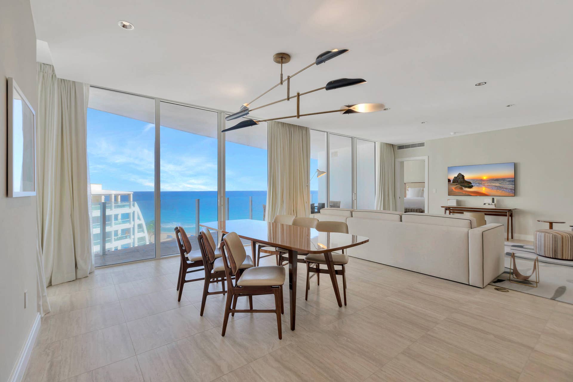 525 N Fort Lauderdale Beach Boulevard, #602, Fort Lauderdale, FL 33304 02__g6i3629
