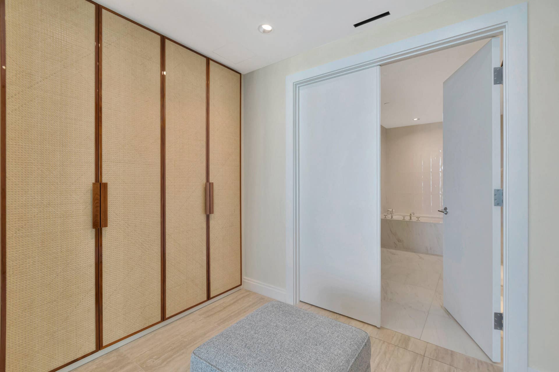 525 N Fort Lauderdale Beach Boulevard, #602, Fort Lauderdale, FL 33304 18__g6i3724