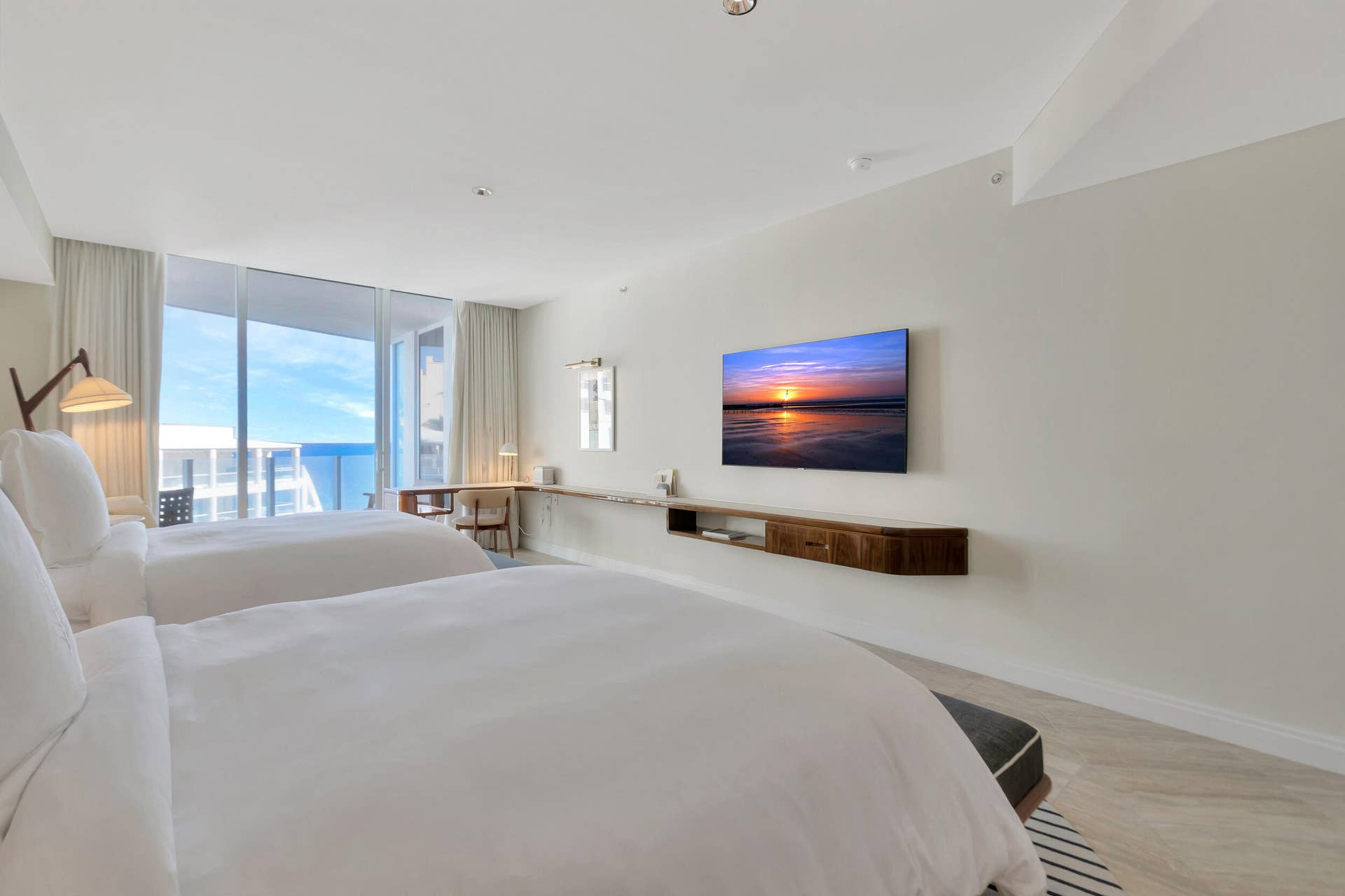 525 N Fort Lauderdale Beach Boulevard, #602, Fort Lauderdale, FL 33304 32__g6i3804