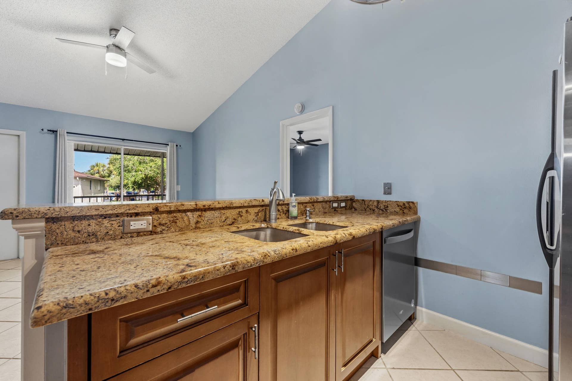 6314 Chasewood Drive, #E, Jupiter, FL 33458 Kitchen, overlooking the living area