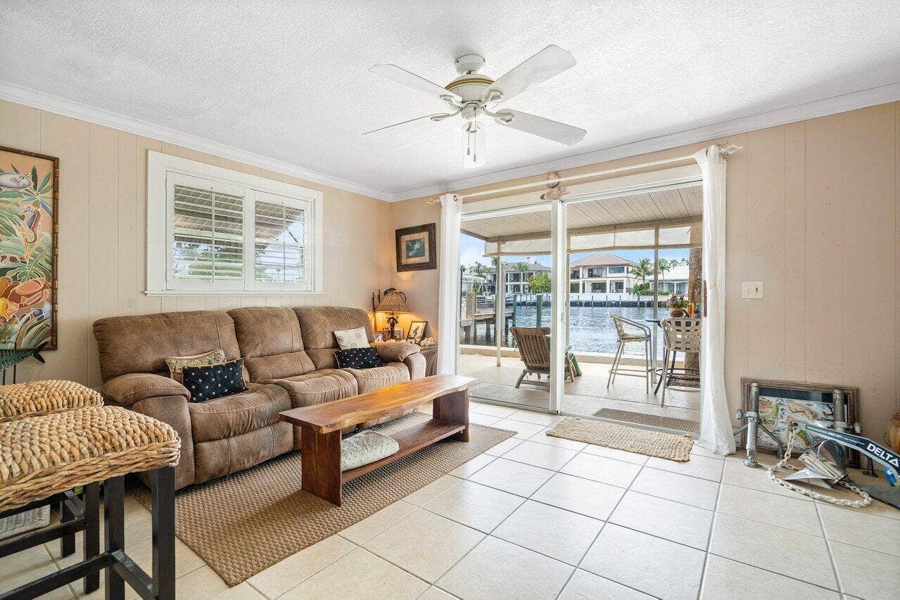 11091 Ellison Wilson Road, North Palm Beach, FL 33408 Interior