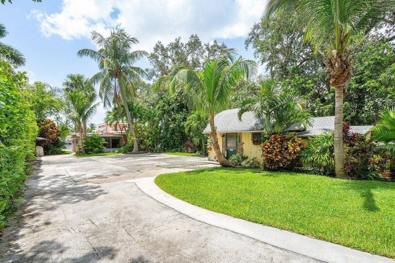 11091 Ellison Wilson Road, North Palm Beach, FL 33408 250' depth of Lot