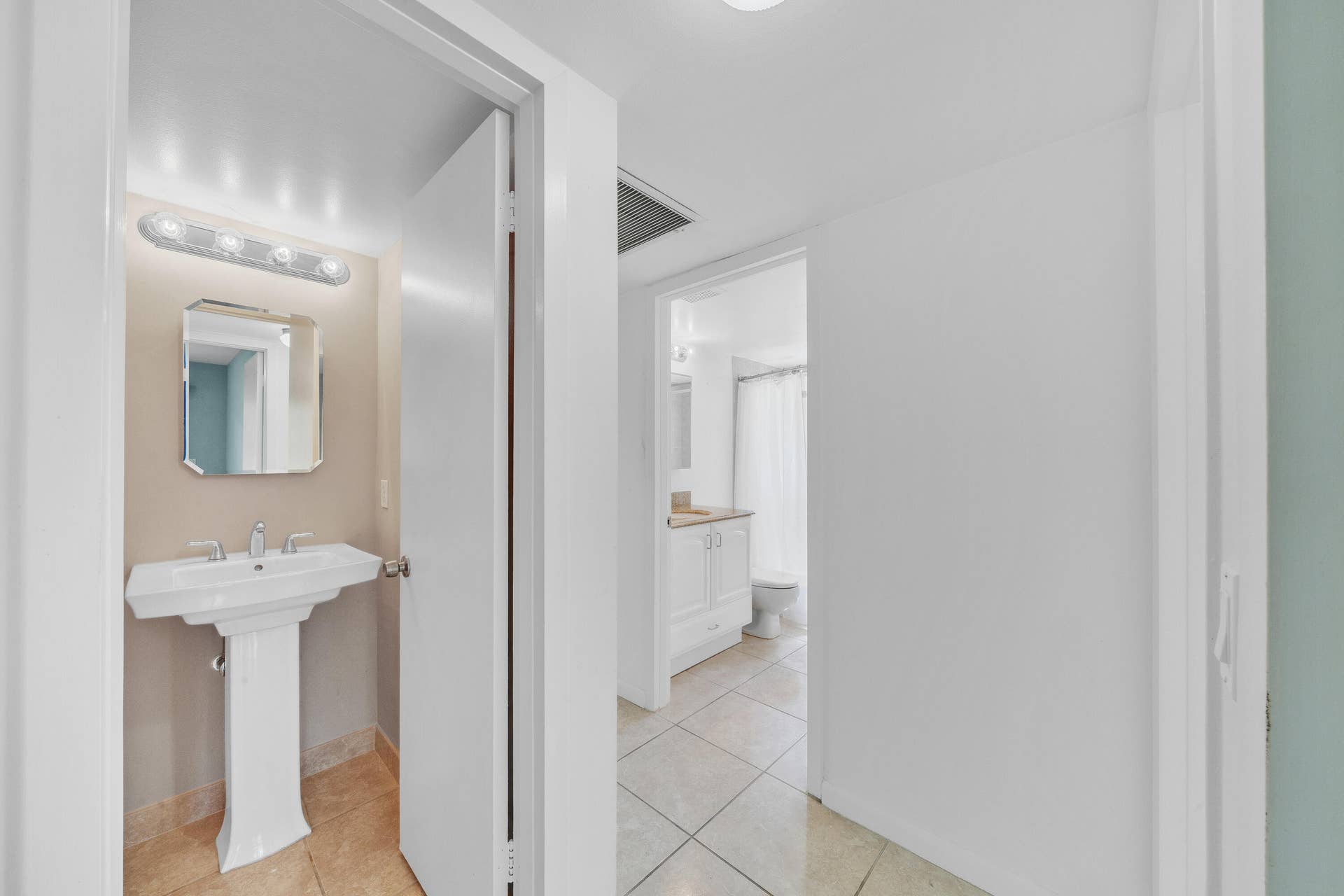 11 Half Bath (1)