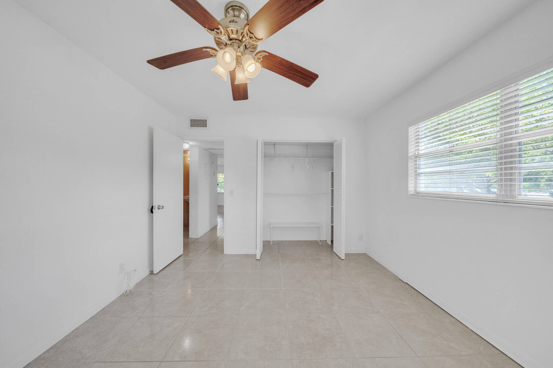 12 Bedroom B (3)