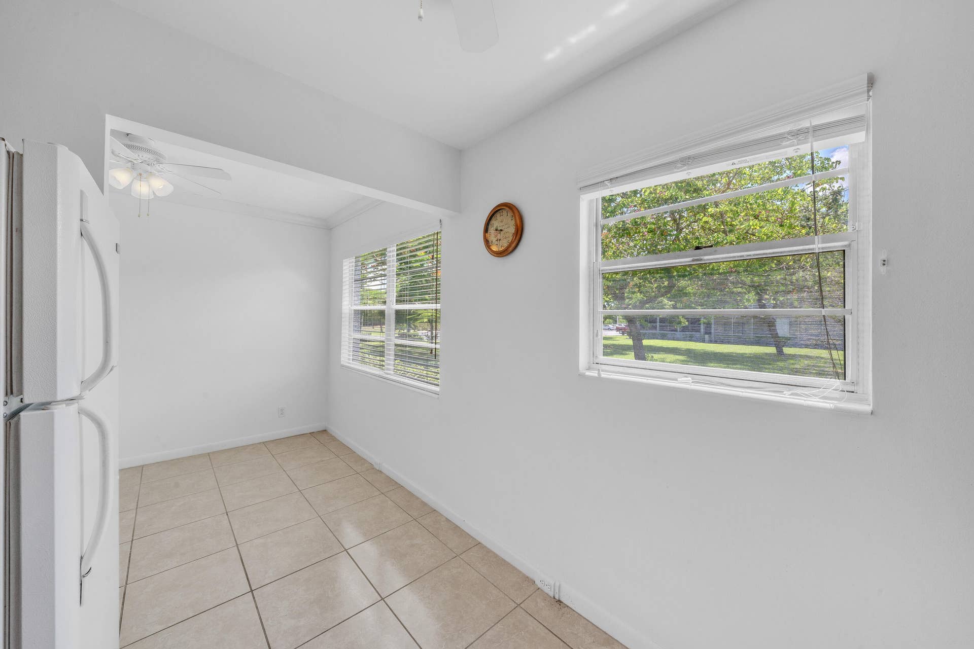 16 Kitchen (4)