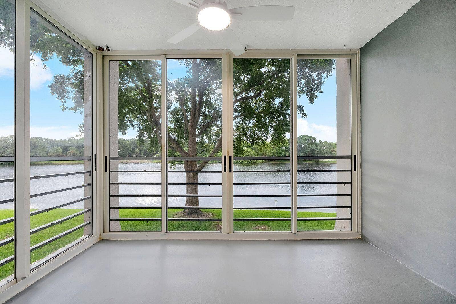 9450 Poinciana Place, #211, Davie, FL 33324 IZ58HfBA