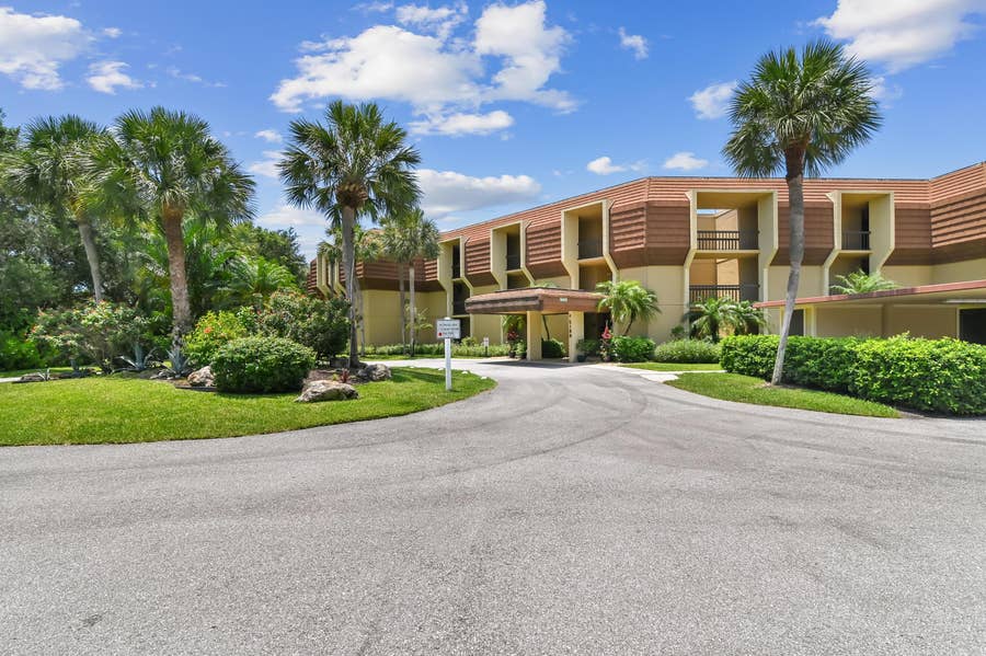 Property photo for 5188 Woodland Lakes Drive, #332, Palm Beach Gardens, FL