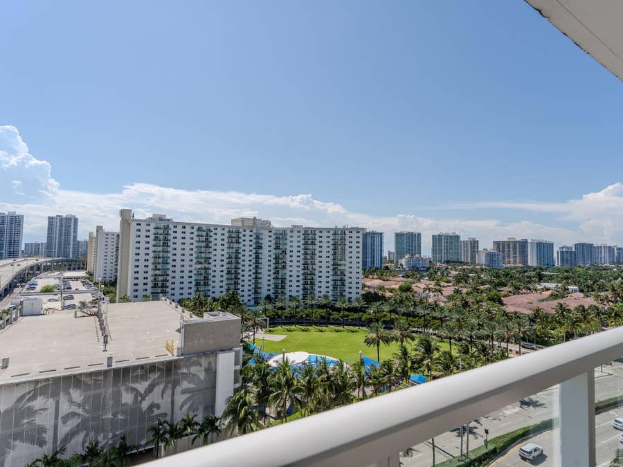 Property photo for 19201 Collins Avenue, #1038, Sunny Isles Beach, FL