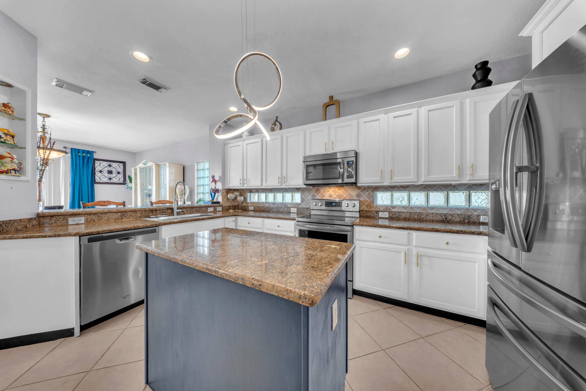 726 Gazetta Way, West Palm Beach, FL 33413 22-DSC1560
