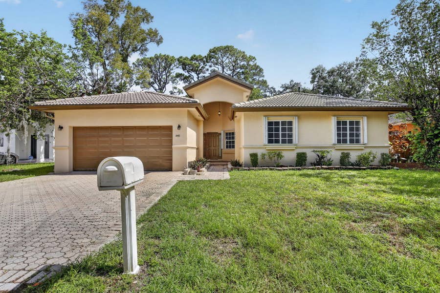Property photo for 1445 SW 11th Place, Fort Lauderdale, FL