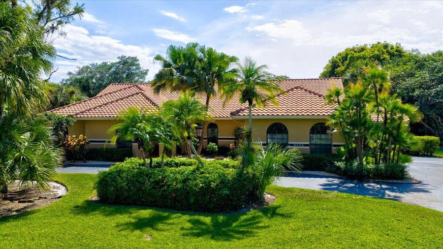 Property photo for 5044 NW 81st Avenue, Coral Springs, FL