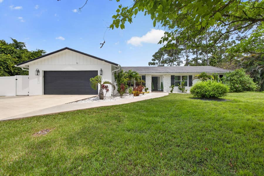 Property photo for 17968 Bridle Court, Jupiter, FL