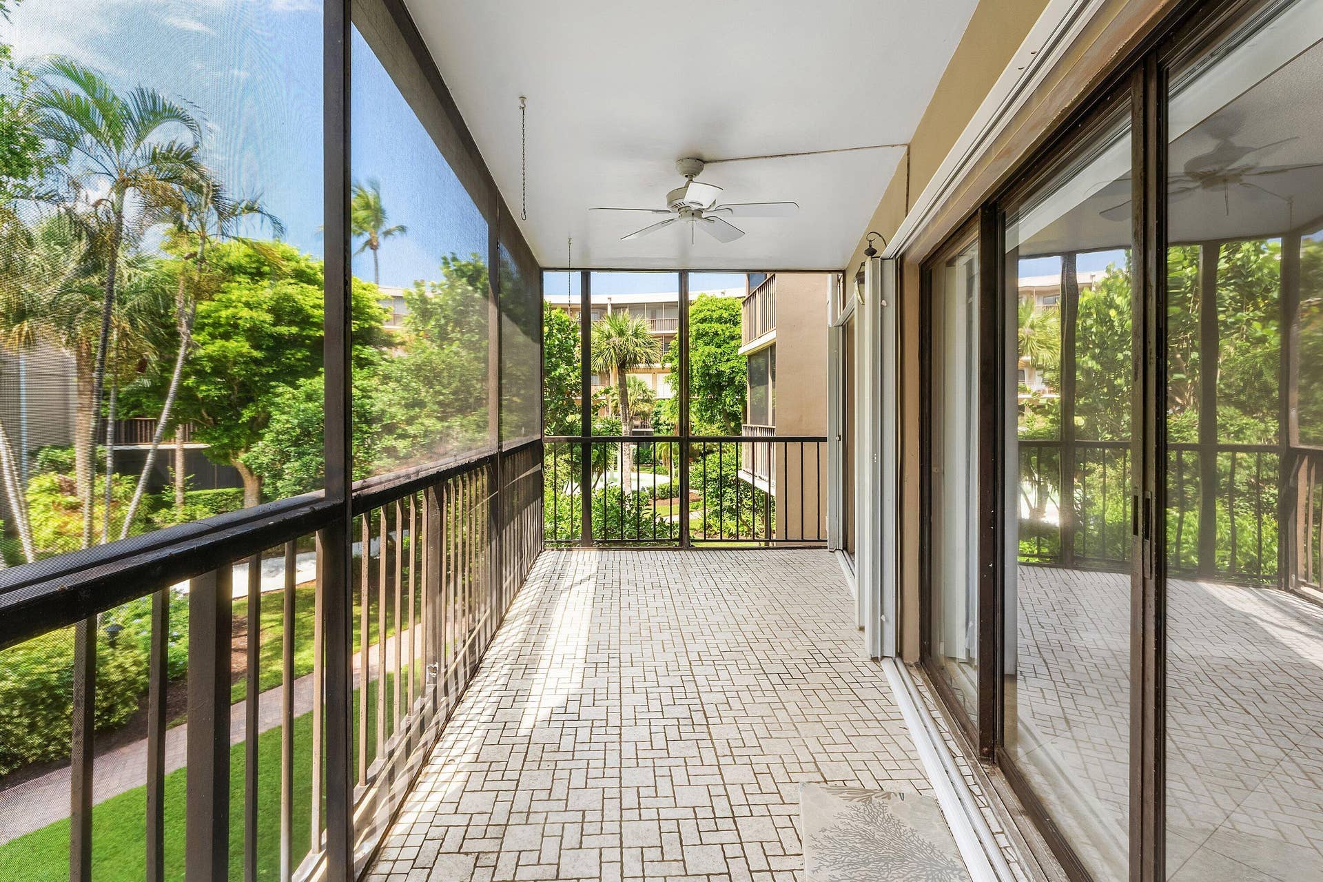 3605 S Ocean Boulevard, #229, South Palm Beach, FL 33480 Screened Patio