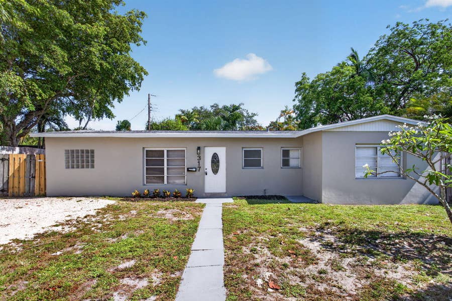 Property photo for 317 SW 19th Street, Fort Lauderdale, FL