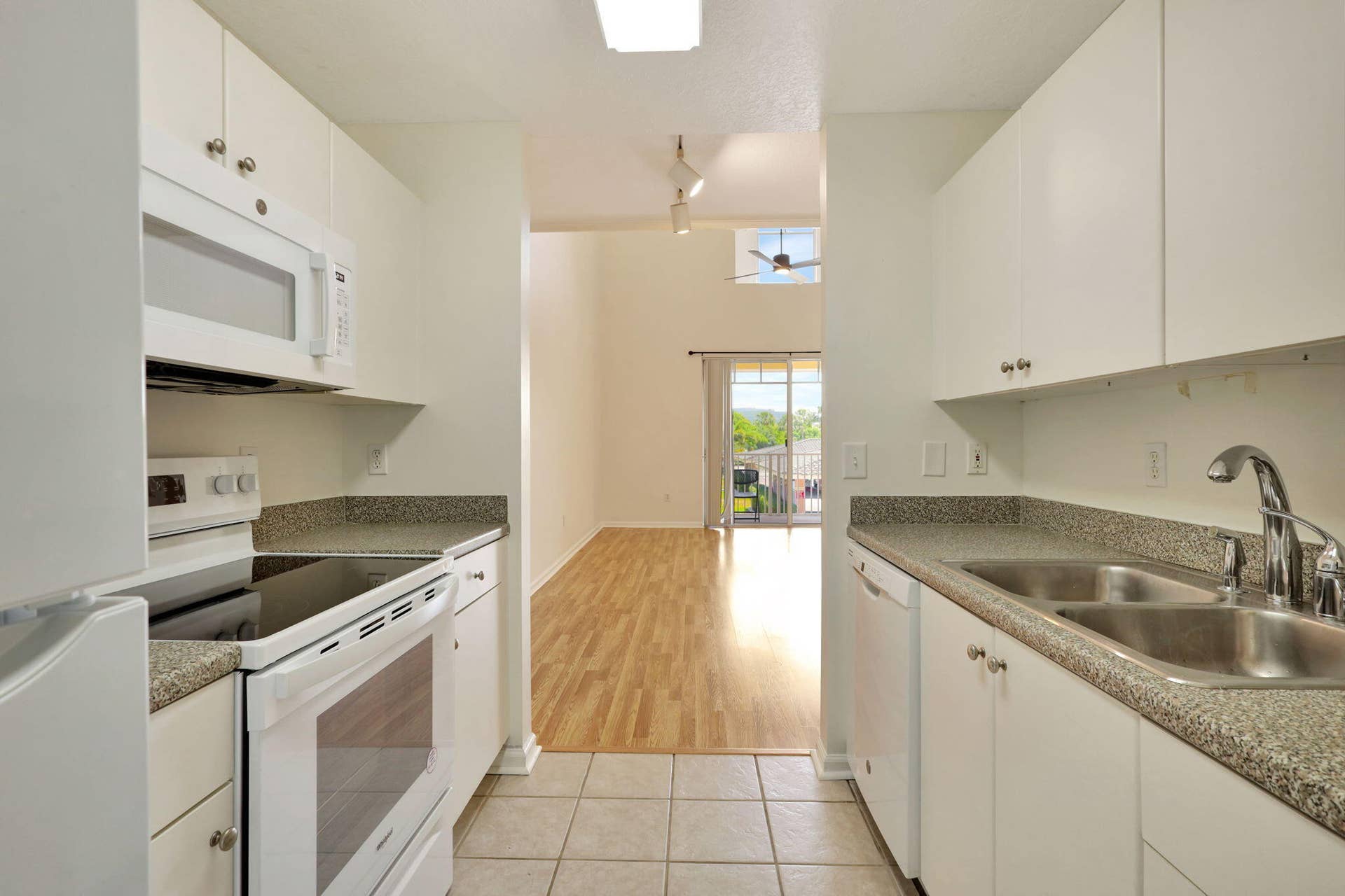 4812 S Central Boulevard, #24, Jupiter, FL 33458 Kitchen View to Great Room