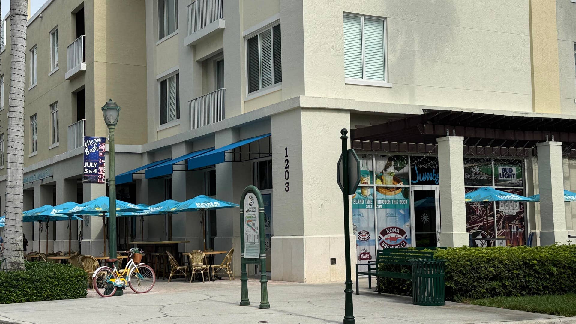 4812 S Central Boulevard, #24, Jupiter, FL 33458 Outdoor dining available