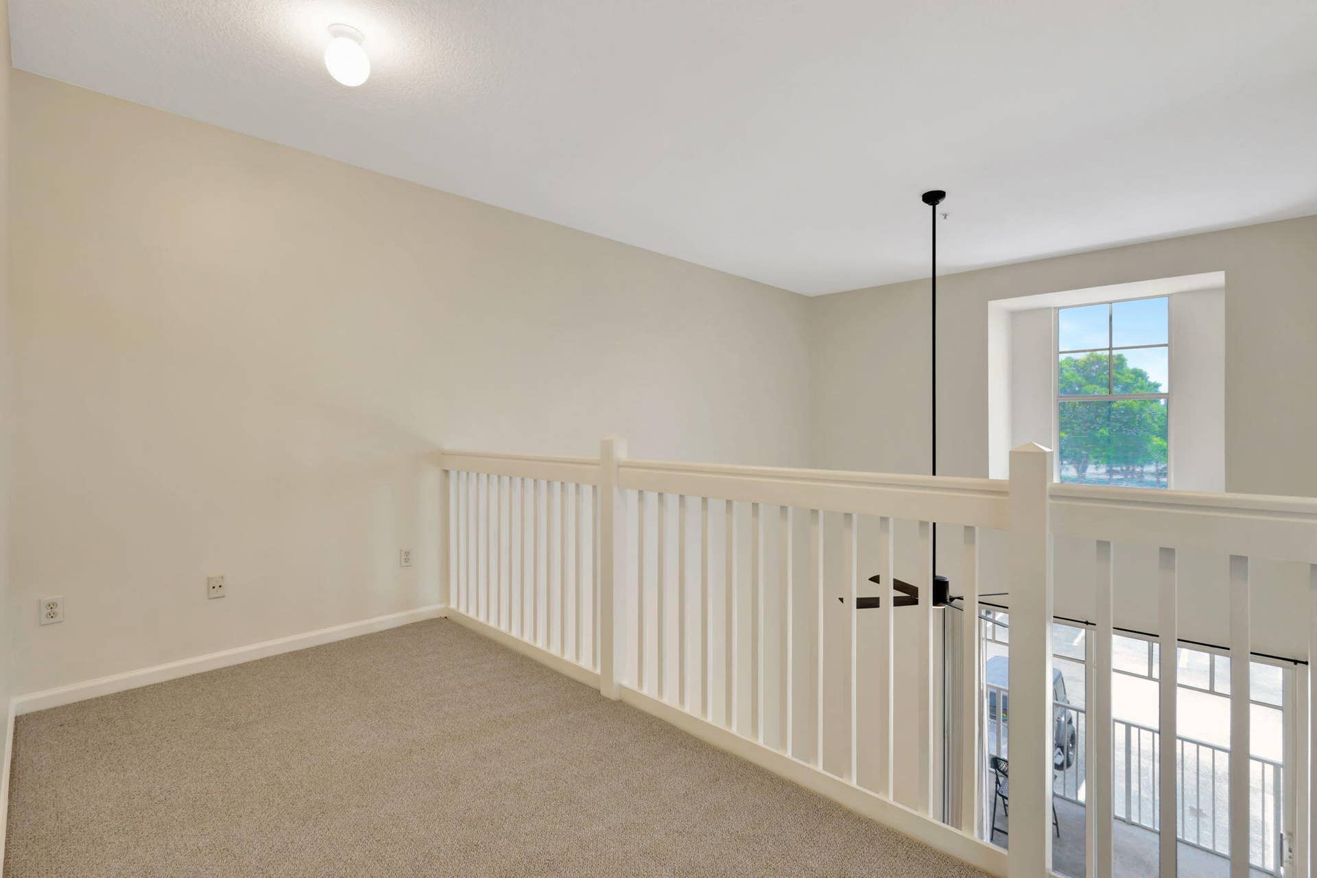 4812 S Central Boulevard, #24, Jupiter, FL 33458 Bright Airy Loft