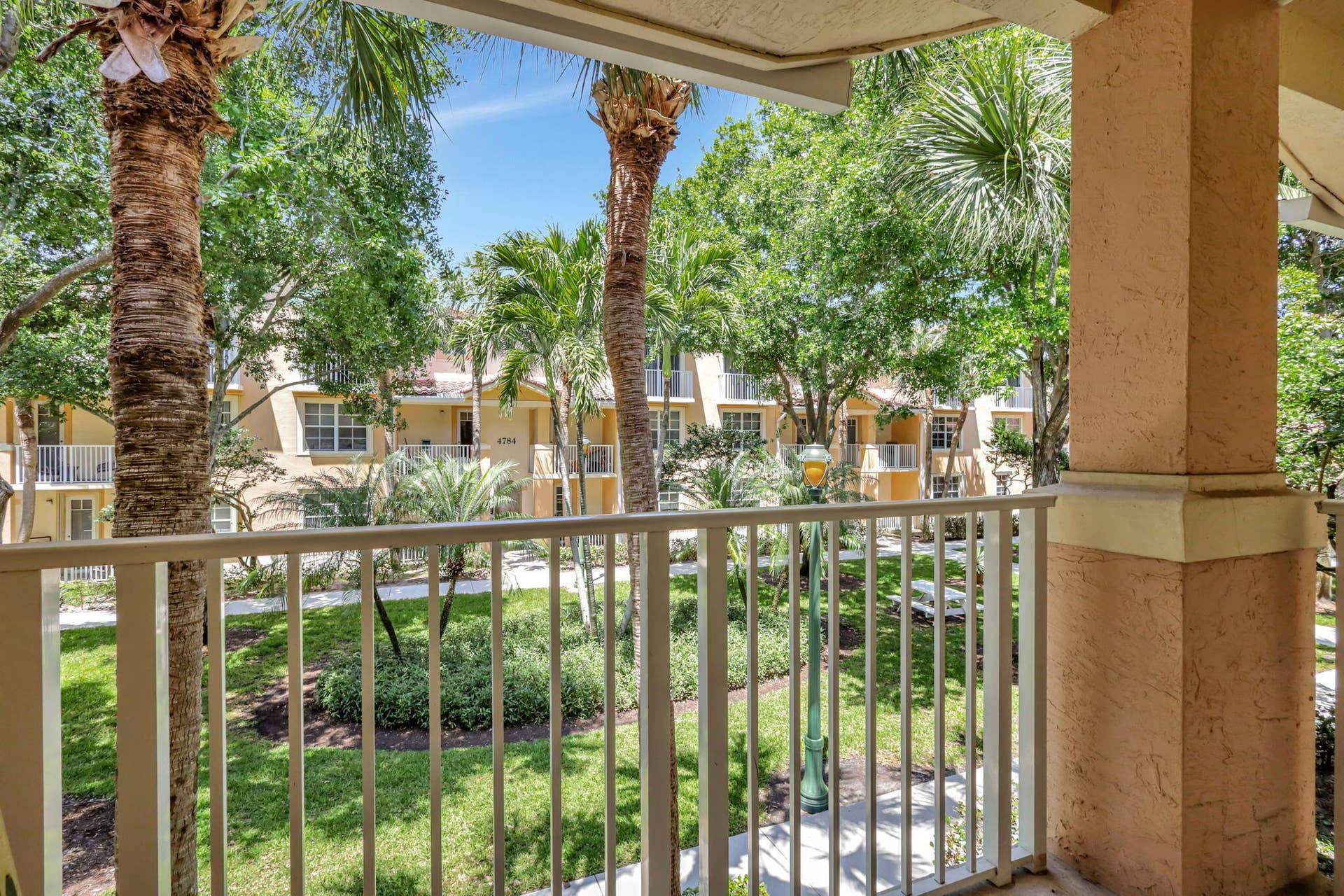4812 S Central Boulevard, #24, Jupiter, FL 33458 Kitchen Balcony