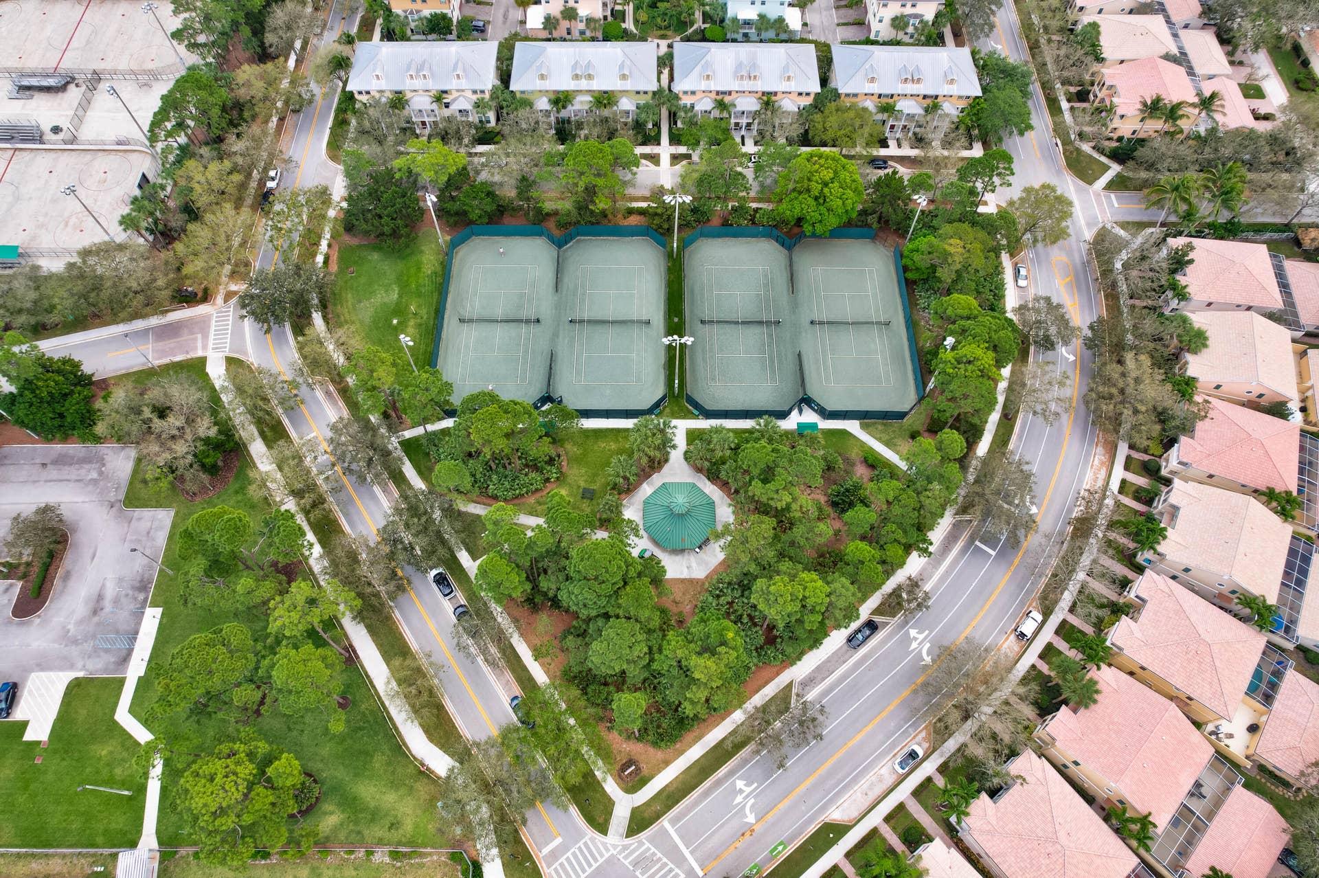 4812 S Central Boulevard, #24, Jupiter, FL 33458 Tennis courts