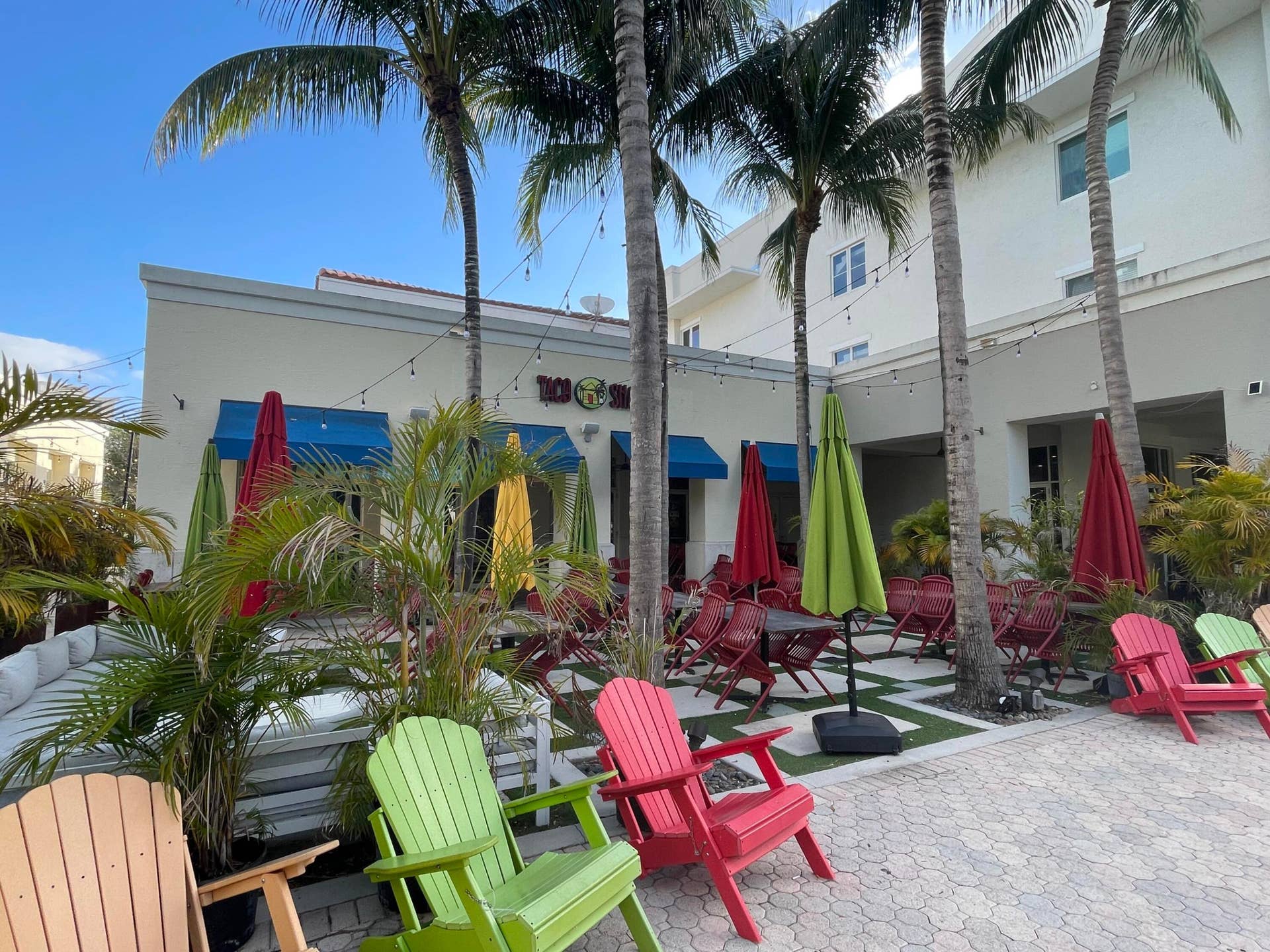 4812 S Central Boulevard, #24, Jupiter, FL 33458 Walk to Restaurants