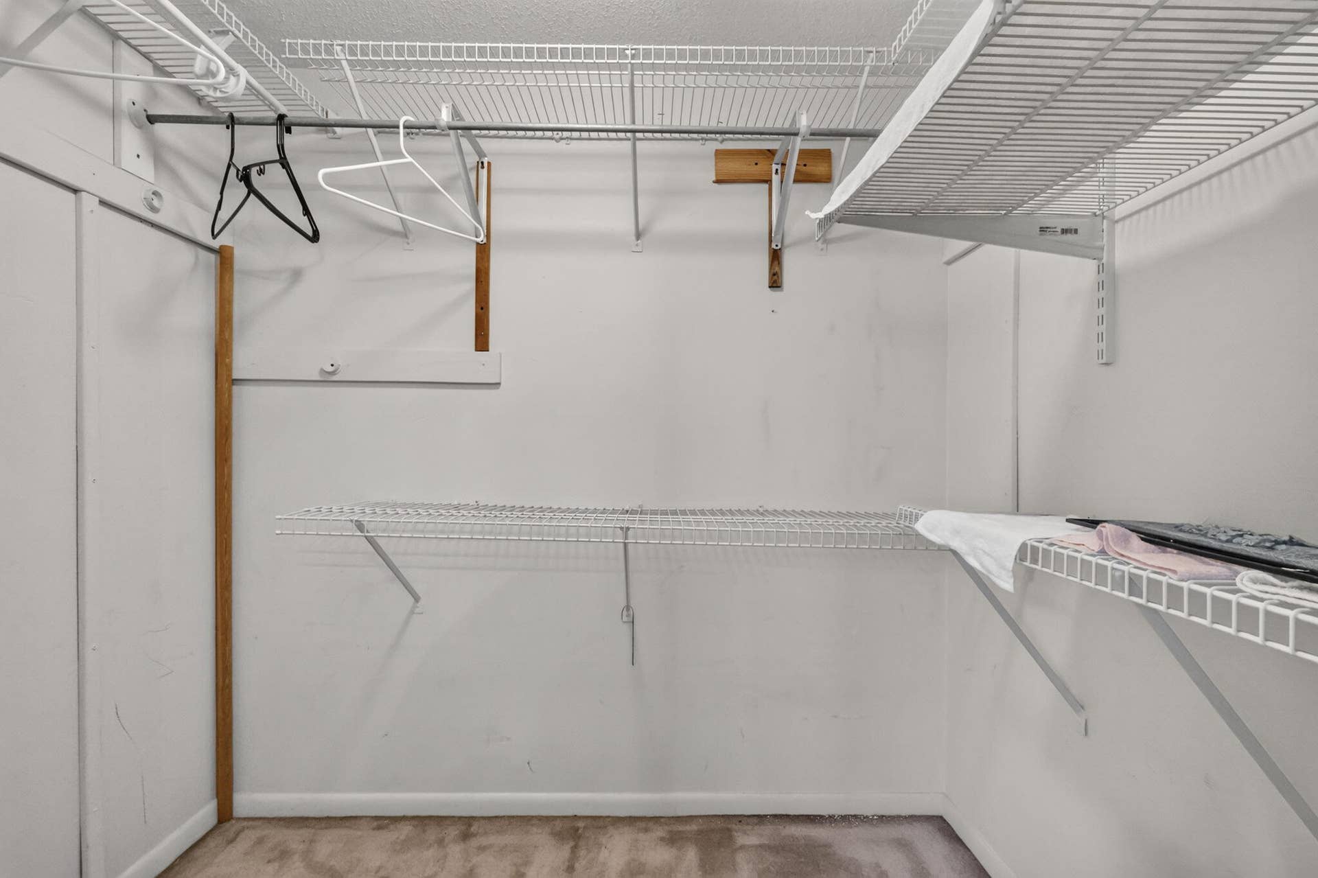 Walk-in closet