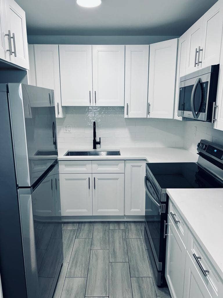 930 N 14th Court, Hollywood, FL 33020 9