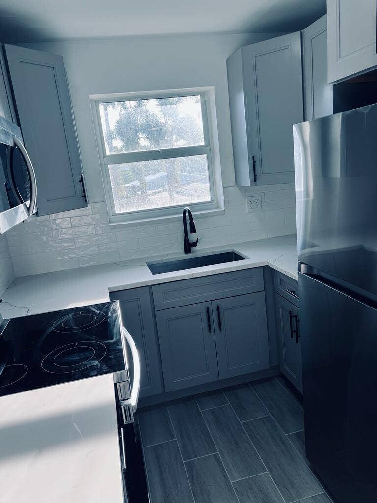 930 N 14th Court, Hollywood, FL 33020 20
