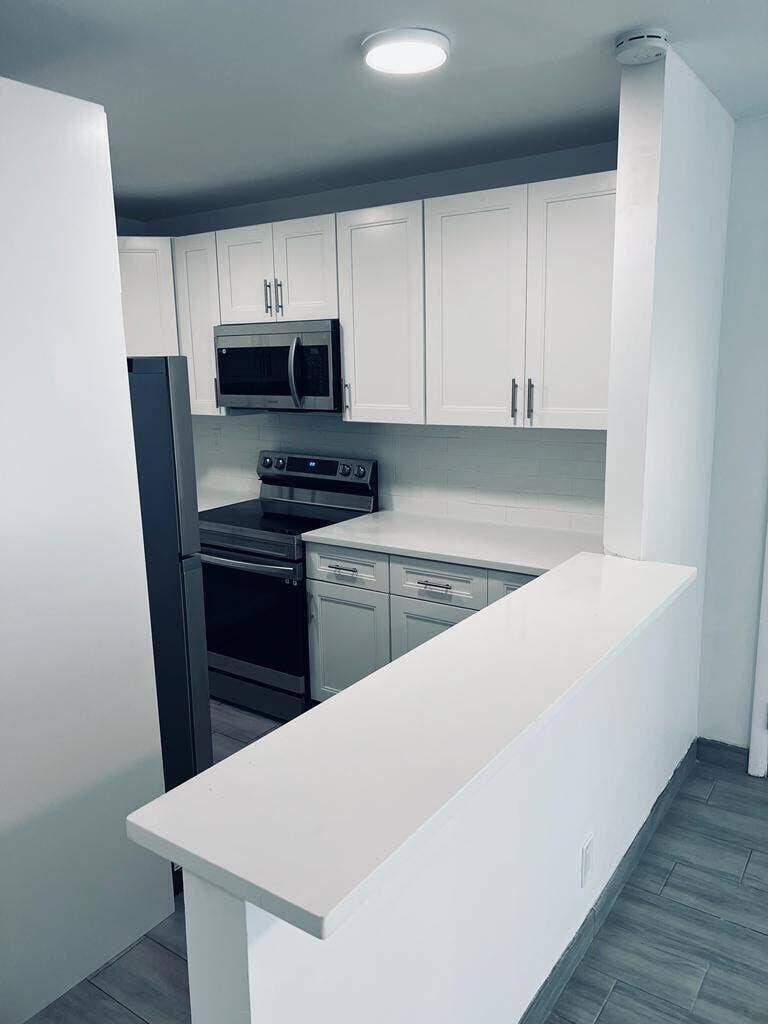 930 N 14th Court, Hollywood, FL 33020 10