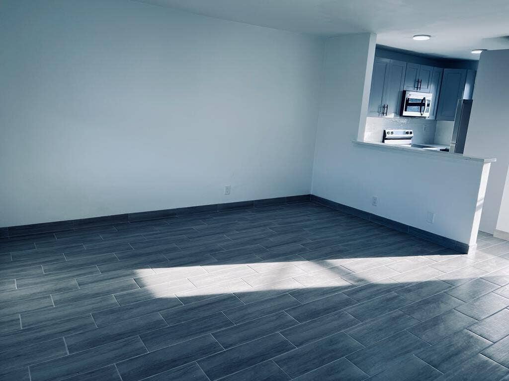 930 N 14th Court, Hollywood, FL 33020 27