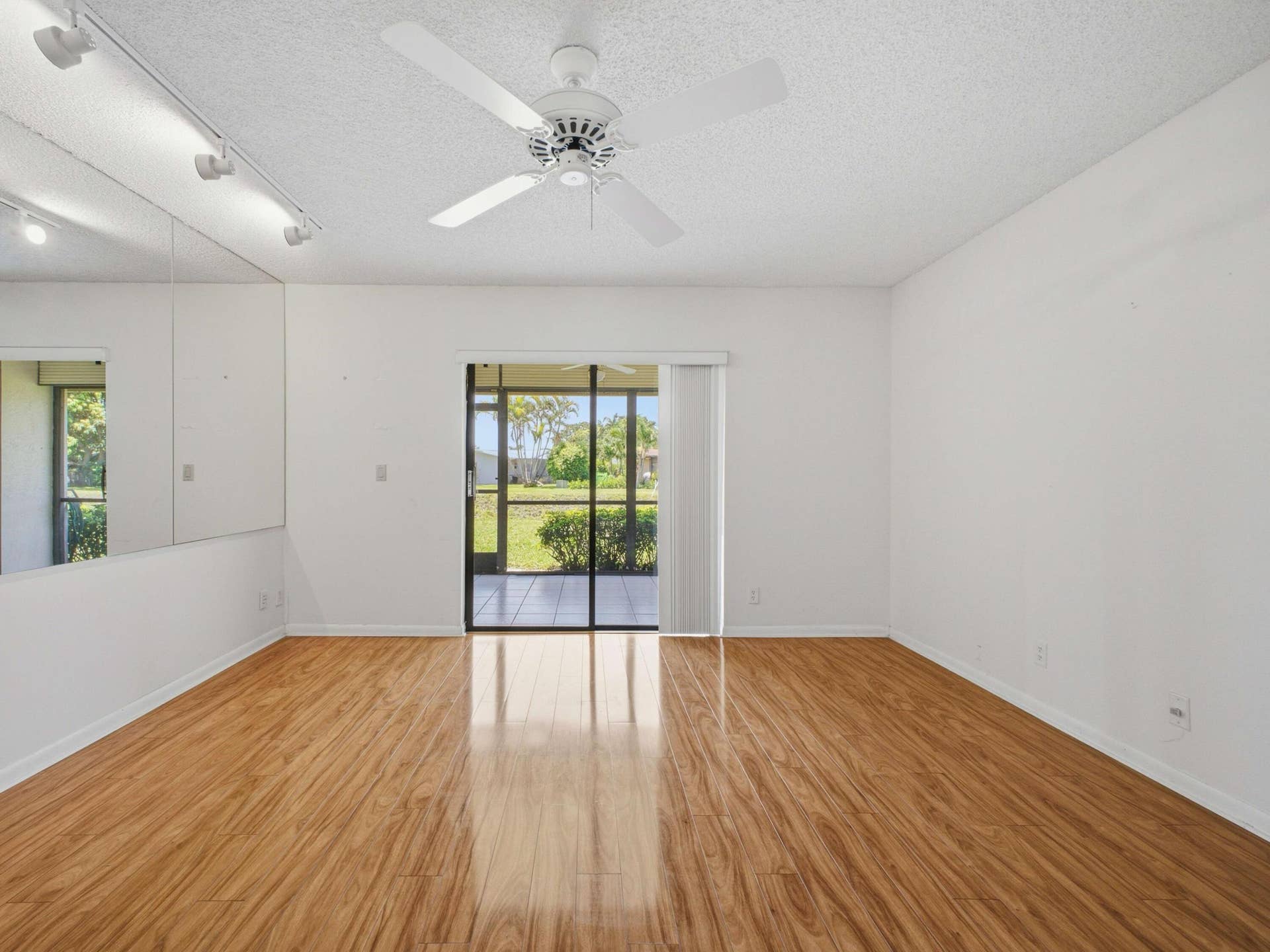 6200 Kings Gate Circle, Delray Beach, FL 33484 Primary Bedroom 3