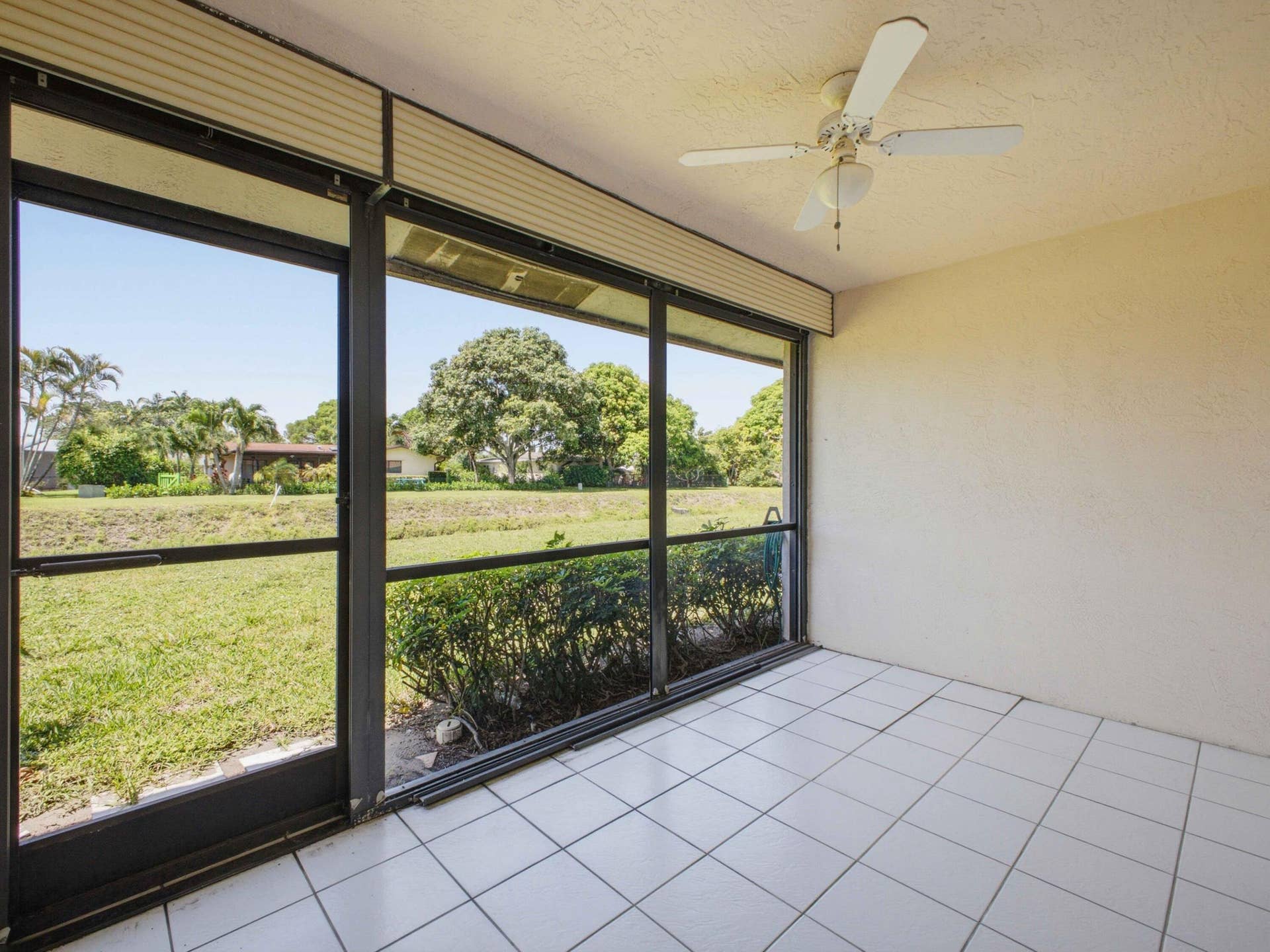 6200 Kings Gate Circle, Delray Beach, FL 33484 Porch 1