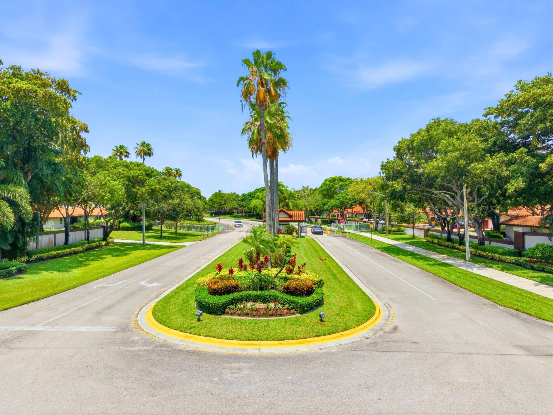 6200 Kings Gate Circle, Delray Beach, FL 33484 Man Gated Community