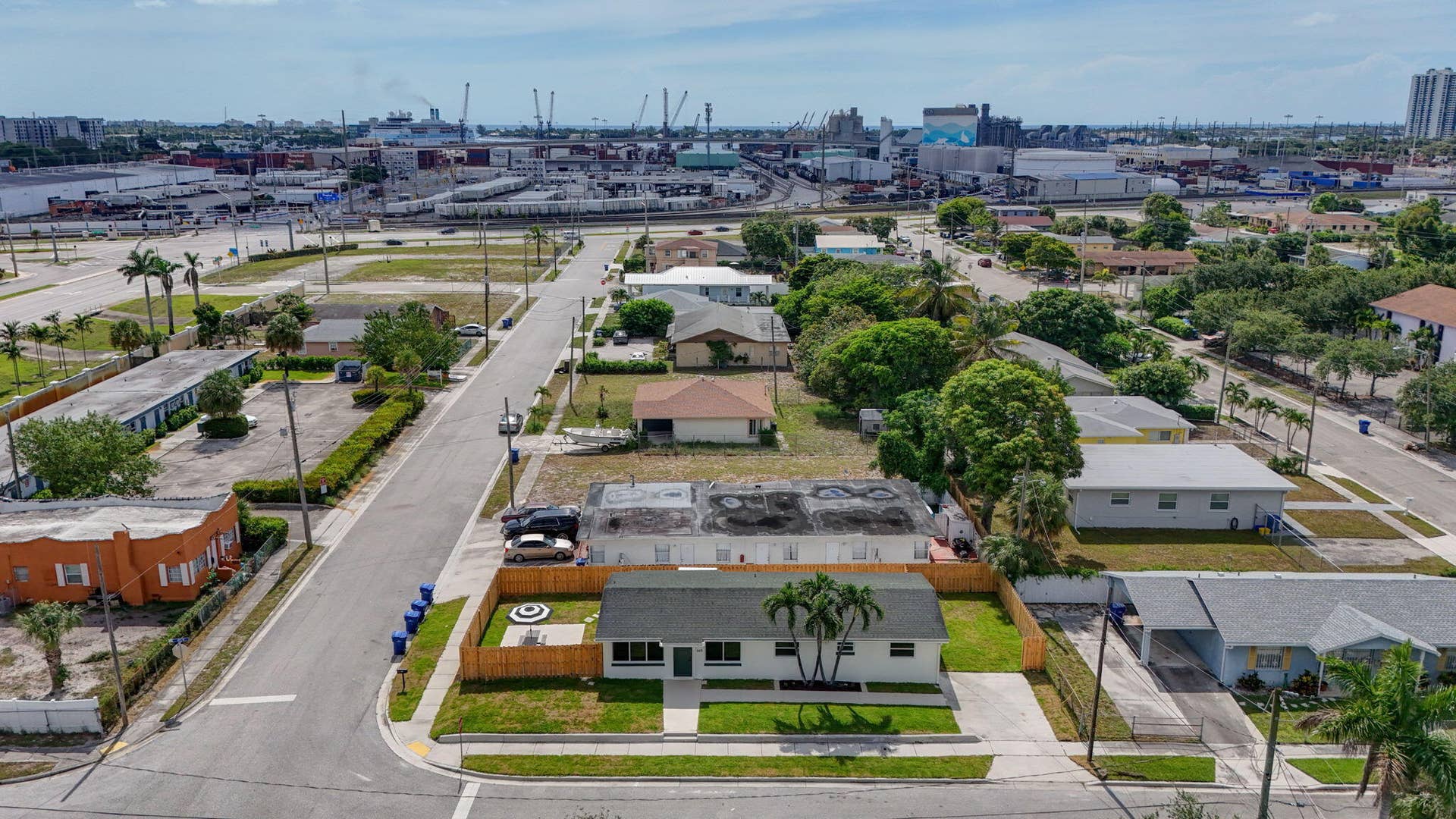 665 W 7th Street, Riviera Beach, FL 33404 2 blocks to the Port of Palm Beach