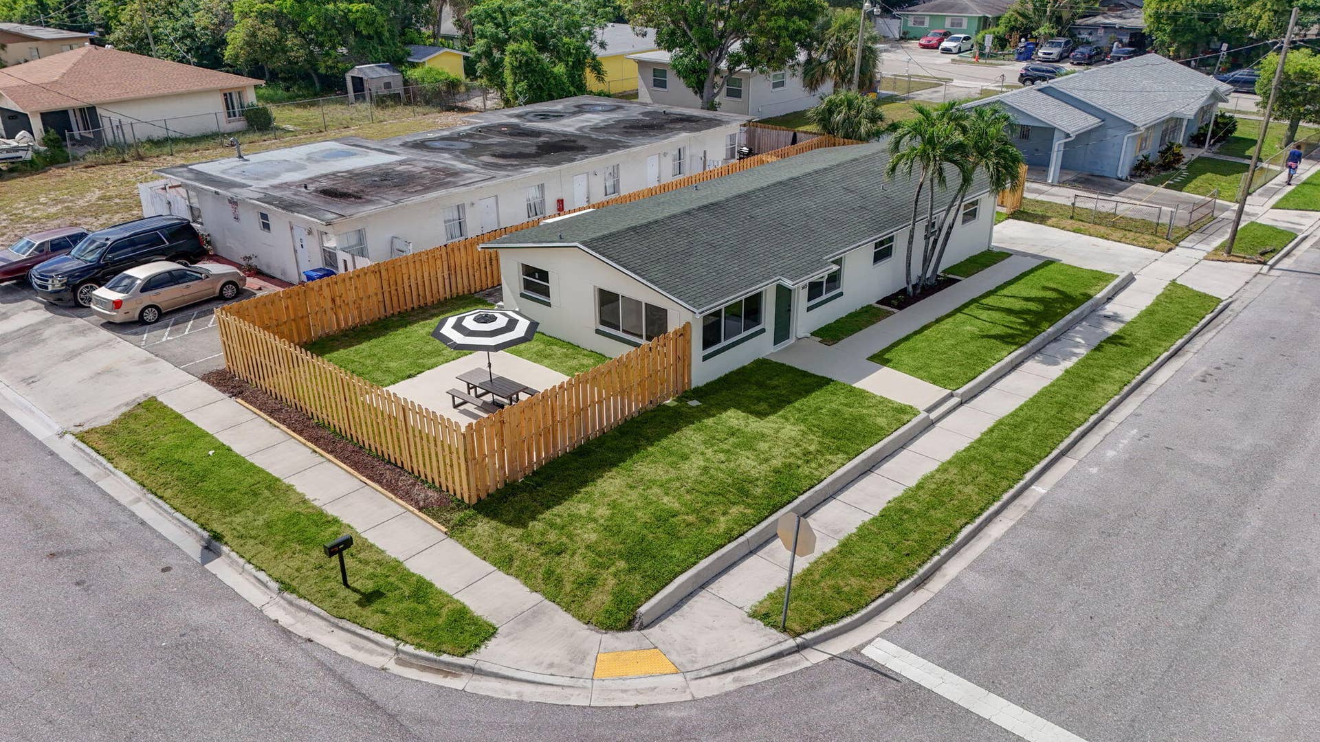 665 W 7th Street, Riviera Beach, FL 33404 61-web-or-mls-DJI_20260615224024_0583_D-