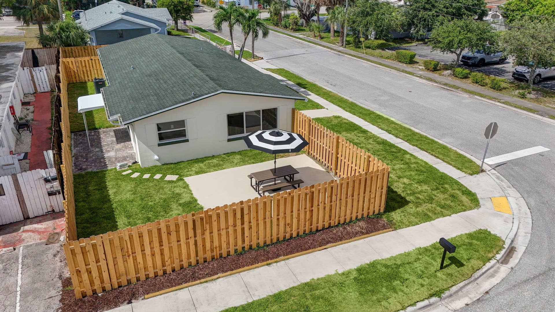 665 W 7th Street, Riviera Beach, FL 33404 62-web-or-mls-DJI_20260615224035_0586_D-