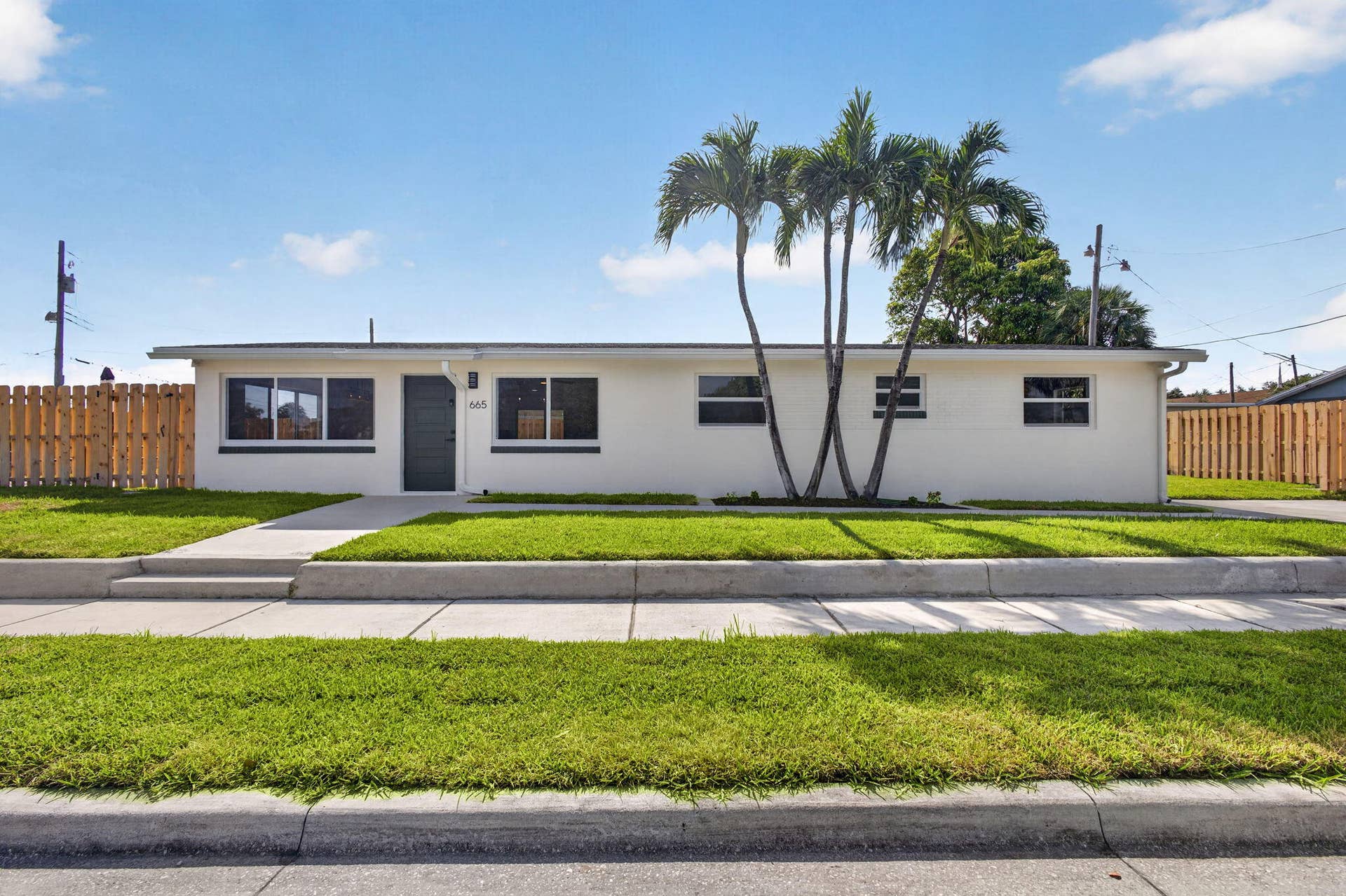 665 W 7th Street, Riviera Beach, FL 33404 Front elevation